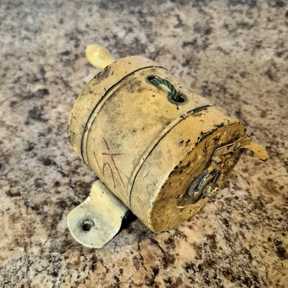 Antique Dustless Lowell Ever Ready Laundry Clothesline Reel, Patent ed1914 - Picture 3 of 8